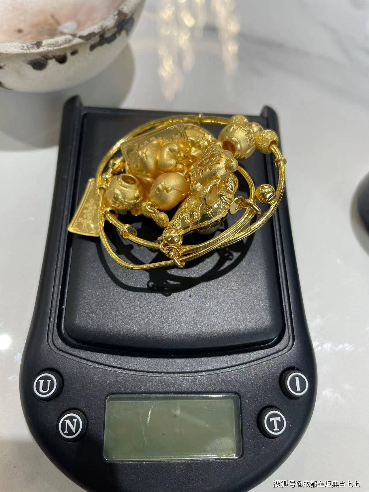 详细阅读:永康最新24小时上门回收金价方法分析(最方便真实的永康24小时上门回收黄金方法) 永康最新24小时上门回收金价方法分析(最方便真实的永康24小时上门回收黄金方法)